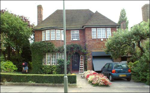 47 Holne Chase